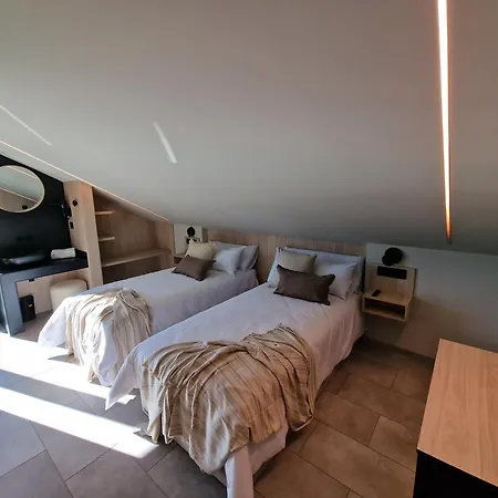 Casa Do Barqueiro Caino בית נופש