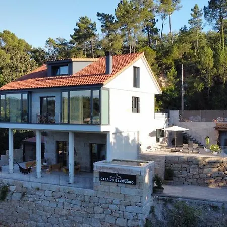 Casa Do Barqueiro Caino