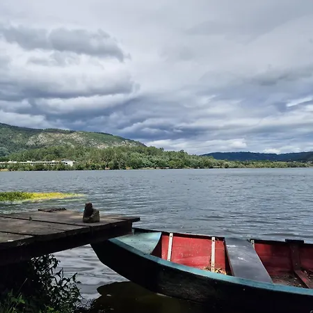 בית נופש Casa Do Barqueiro Caino