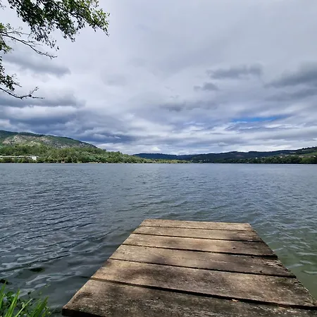 Casa Do Barqueiro Caino בית נופש