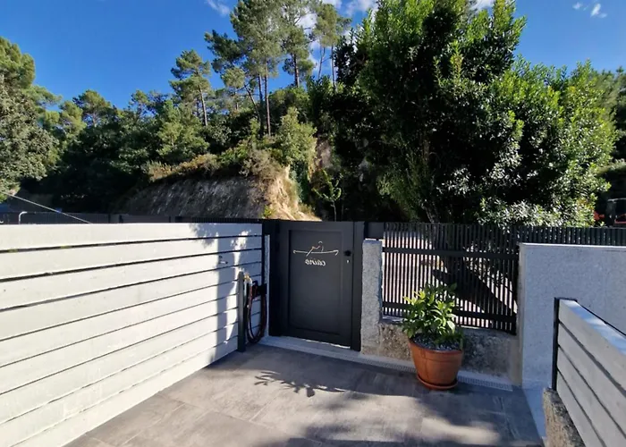 Casa Do Barqueiro Caino Кастрело-де-Минио